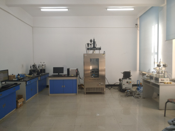 Development Trends and Prospects of Asphalt Construction Engineering and Applicable Instrument Analysis